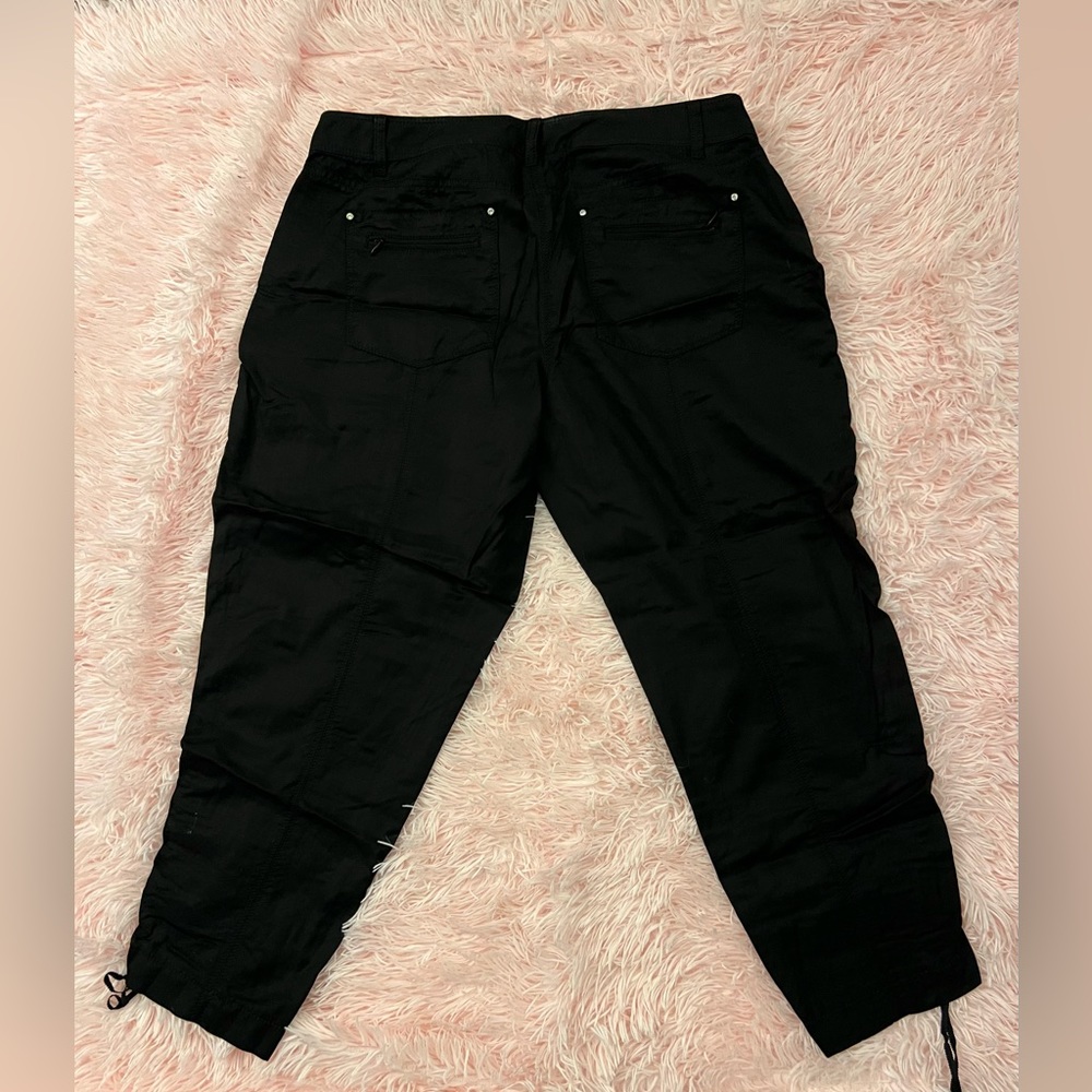 WHITE HOUSE BLACK MARKET Linen Crop Leg Pants with ankle toes Size 10